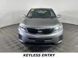 Used 2014 Kia Sorento LX image 2