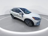 Used 2020 Ford Escape Titanium image 2