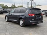 Used 2020 Chrysler Pacifica Touring-L image 5