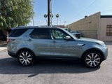 Used 2017 Land Rover Discovery HSE image 2