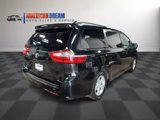 Used 2016 Toyota Sienna LE image 5