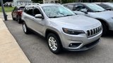 Used 2019 Jeep Cherokee Latitude w/ Popular Appearance Group image 2