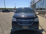 Used 2015 Chrysler Town & Country Touring-L w/ Driver Convenience Group image 4
