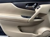 Used 2016 Nissan Rogue SV w/ SV Premium Package image 3