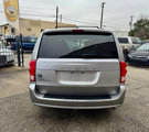 Used 2017 Dodge Grand Caravan SXT image 5