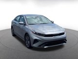 Used 2024 Kia Forte LXS image 3