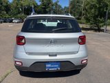 Used 2022 Hyundai Venue SEL w/ Cargo Package image 5