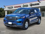 Used 2022 Ford Explorer XLT image 2