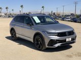 Used 2023 Volkswagen Tiguan SE R-Line image 3
