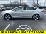 Used 2016 Ford Fusion SE image 2