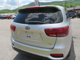 Used 2019 Kia Sorento LX image 4