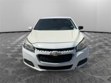 Used 2016 Chevrolet Malibu LT image 2