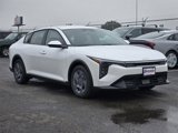 Certified 2025 Kia K4 LX image 2