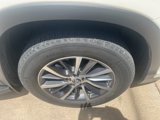 Used 2019 Toyota Highlander XLE image 5