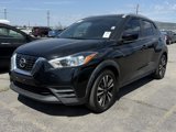 Used 2018 Nissan Kicks SV image 2