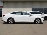 Used 2023 Chevrolet Malibu LT image 2