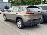 Used 2017 Jeep Cherokee Sport image 3