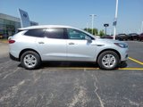Used 2020 Buick Enclave Essence image 2