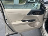 Used 2017 Honda Accord EX-L image 4
