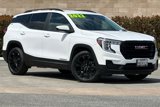 Used 2022 GMC Terrain SLE w/ Driver Convenience Package image 2