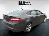 Used 2016 Ford Fusion SE image 3