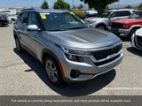 Used 2023 Kia Seltos S w/ Navigation Package image 3