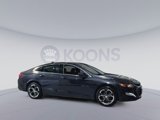 Used 2023 Chevrolet Malibu LT image 2