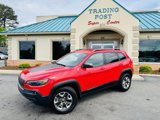 Used 2019 Jeep Cherokee Trailhawk image 3