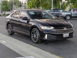 Used 2023 Volkswagen Jetta Sport image 3