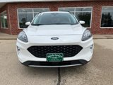 Certified 2022 Ford Escape Titanium image 3