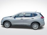 Used 2016 Nissan Rogue S image 2