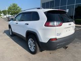 Used 2019 Jeep Cherokee Sport image 5
