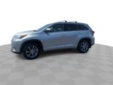 Used 2017 Toyota Highlander XLE image 4