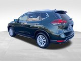 Used 2018 Nissan Rogue SV image 3