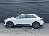 Certified 2024 Porsche Macan image 2