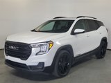 Used 2022 GMC Terrain SLE w/ Driver Convenience Package image 3