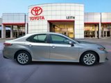 Used 2018 Toyota Camry LE image 4