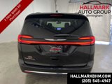 Used 2022 Chrysler Pacifica Touring image 4