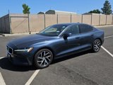 Used 2020 Volvo S60 T5 Momentum image 4
