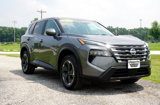 Used 2024 Nissan Rogue SV image 4