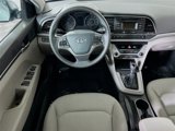 Used 2018 Hyundai Elantra SE image 3