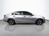 Used 2023 Kia Forte LXS image 3