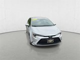 Used 2021 Toyota Corolla LE image 3