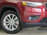 Used 2019 Jeep Cherokee Latitude w/ Cold Weather Group image 3