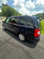 Used 2016 Chrysler Town & Country Touring w/ Driver Convenience Group image 4