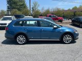 Used 2017 Volkswagen Golf Alltrack S image 2