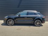 Certified 2024 Porsche Macan image 2
