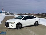 Used 2016 Toyota Camry SE image 3