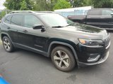 Used 2019 Jeep Cherokee Limited image 3