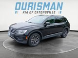 Used 2020 Volkswagen Tiguan SE w/ Panoramic Sunroof Package image 2